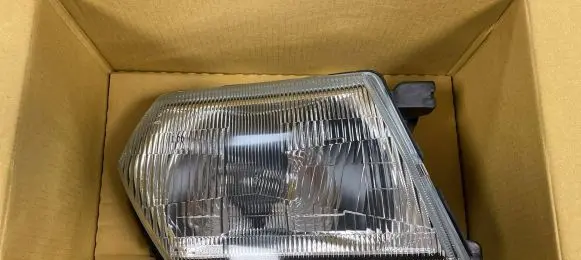 Nissan Patrol Y61 Headlight/headlamp 26010-VB500