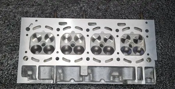 Volkswagen Polo III 6N 6N2 6NF Engine head 036103373AK