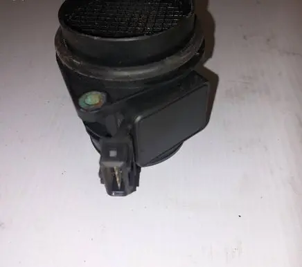 Volvo S40, V40 Mass air flow meter 7700105010