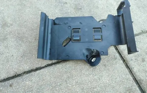 Volkswagen Golf VII Other engine bay part 5Q0906507