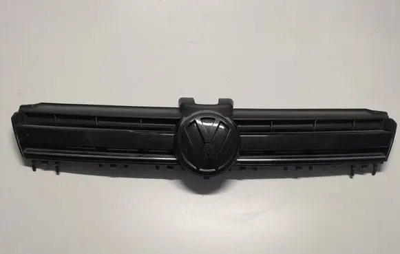 Volkswagen Golf VII Front bumper upper radiator grill 5G0853653H
