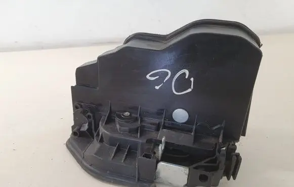 Mini Cooper Countryman R60 Rear door lock 7318418