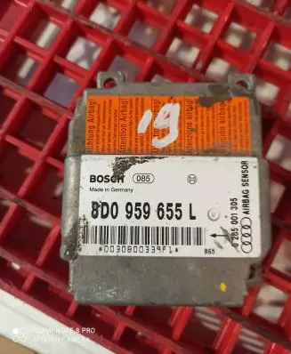 Audi A4 S4 B5 8D Airbag control unit/module 8D0959655L 0030B00339F1