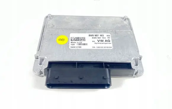 Audi A5 Gearbox control unit/module 8W0907163