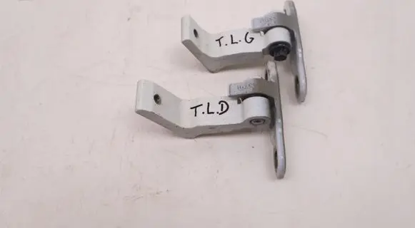 Volvo XC90 Front door hinge set ACM100