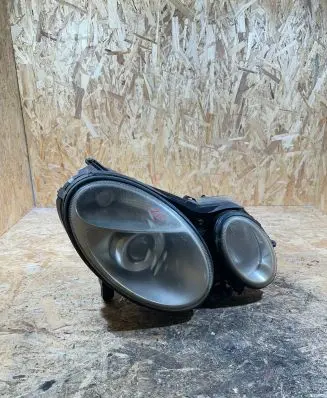 Mercedes-Benz E W211 Headlight/headlamp