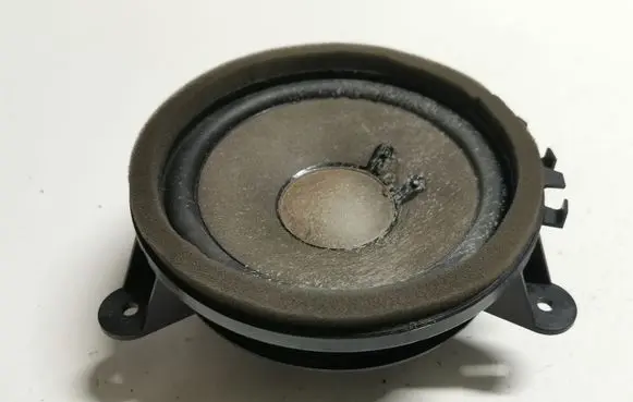 Volvo S60 Front door speaker 30657445