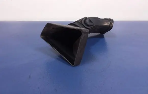 Volkswagen Phaeton Intercooler air guide/duct channel 3D0129617J