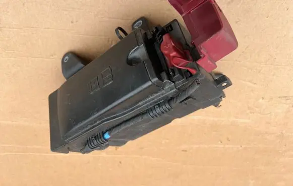 Jaguar F-Type Fuse module GX7314A076AA P00147268A