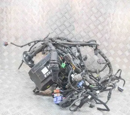 Maserati Ghibli Engine installation wiring loom 670008649 6700086490