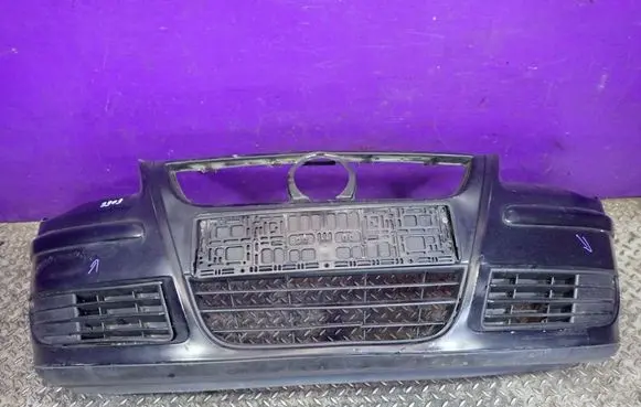 Volkswagen Polo IV 9N3 Front bumper 