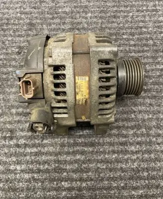 Volvo S40 Generator/alternator 1042103523 30795423 3M5T10300YD