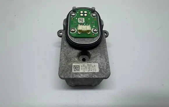 Mercedes-Benz C W205 LED ballast control module 1305715284
