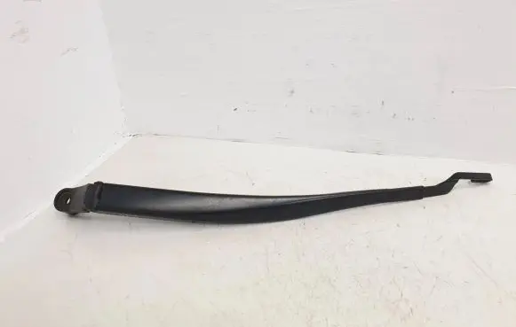 Lexus IS 220D-250-350 Front wiper blade arm