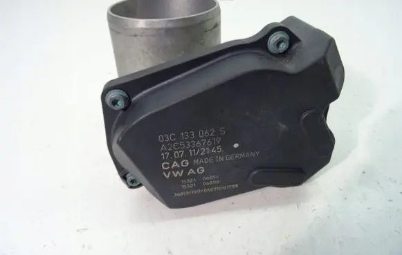 Volkswagen Polo V 6R Throttle valve 03C133062S