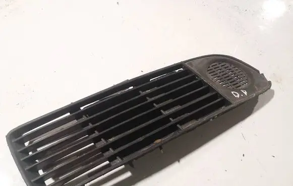 Audi A6 S6 C5 4B Front bumper lower grill 4B0807682