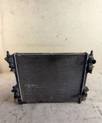 Jaguar XF X250 Coolant radiator