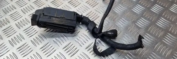 Mercedes-Benz C W203 ABS module connector plug 0435458728
