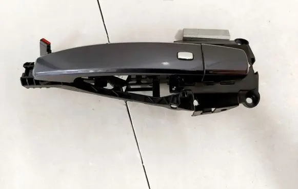 Opel Ampera Rear door exterior handle/bracket 
