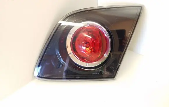 Mazda 3 I Tailgate rear/tail lights P2913R