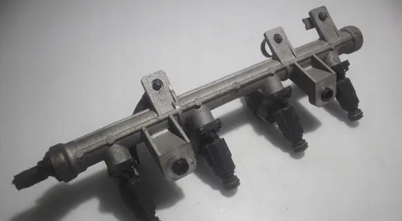 Hyundai Getz Fuel main line pipe