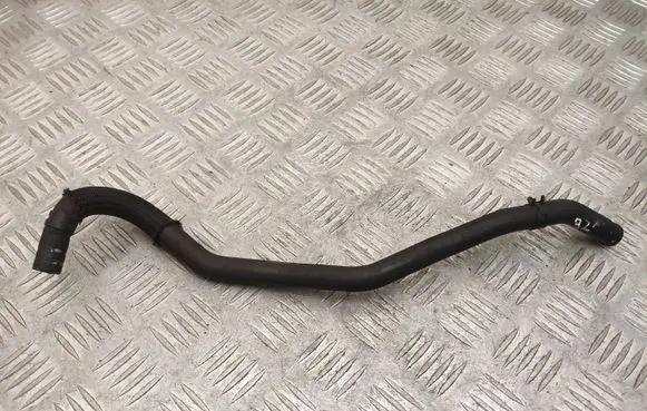 Toyota Avensis T270 Engine coolant pipe/hose