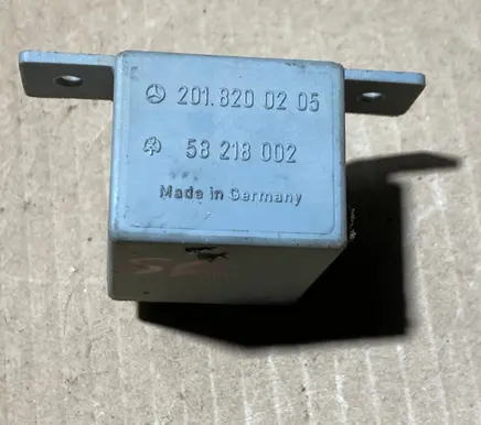 Mercedes-Benz E W124 Other relay 2018200205 58218002