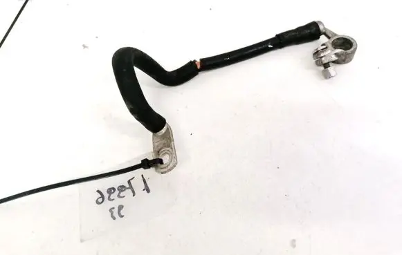 Skoda Octavia Mk2 (1Z) Positive cable (battery)