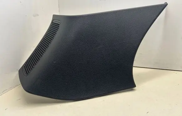 (D)pillar trim (top)