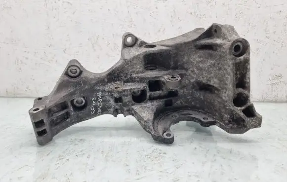 Audi A4 S4 B7 8E 8H Generator/alternator bracket 