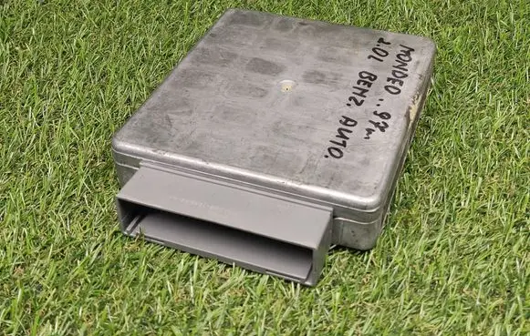 Ford Mondeo MK II Engine control unit/module ECU 97BB12A650SD