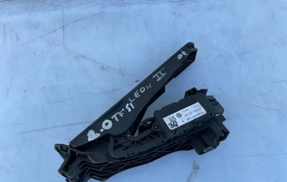 Audi A3 S3 8P Accelerator throttle pedal 1K1721503L