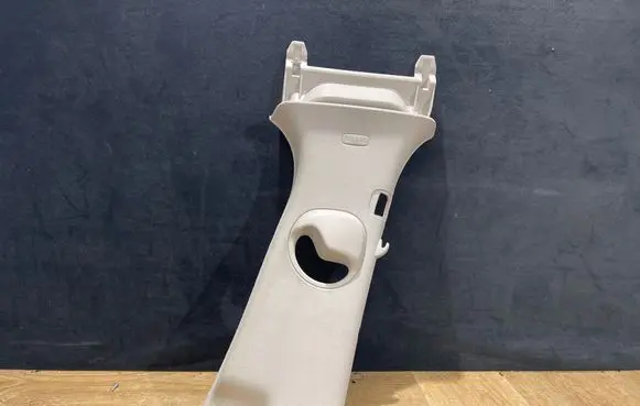 Land Rover Discovery 5 (B) pillar trim (top) HY3224396AD0 0000357567