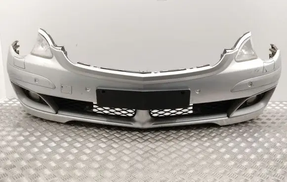 Mercedes-Benz R W251 Front bumper