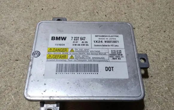 BMW 5 F10 F11 Headlight ballast module Xenon 7237647 W003T20071
