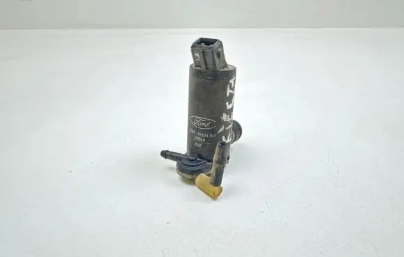 Ford Fusion Windscreen/windshield washer pump 2S6T17K624BA