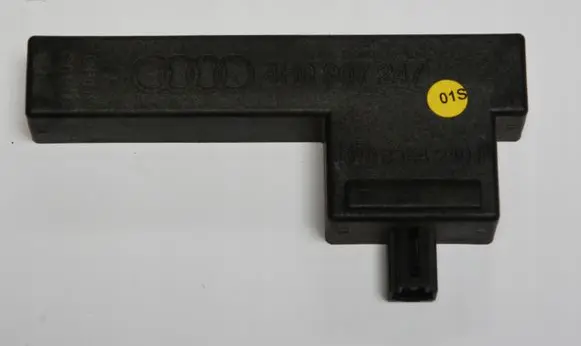 Audi A8 S8 D4 4H Keyless (KESSY) go control unit/module 4H0907247