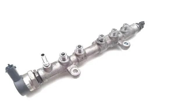 Fuel main line pipe