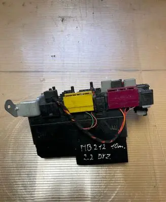 Mercedes-Benz E W212 SAM control unit 2129060005 5DK00962088