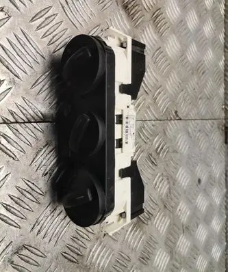 Volkswagen Polo IV 9N3 Climate control unit 6q0820045g