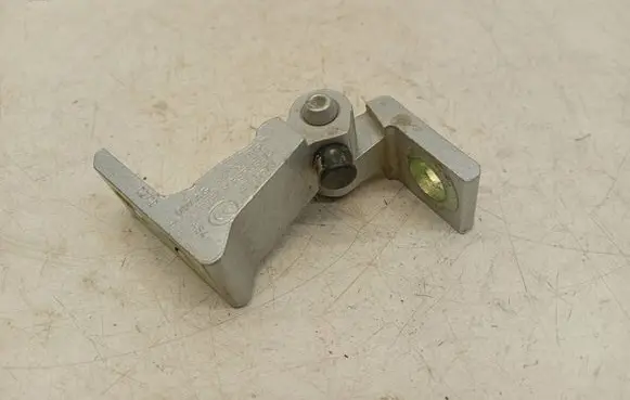 Skoda Rapid (NH) Rear door lower hinge 8K0831401P
