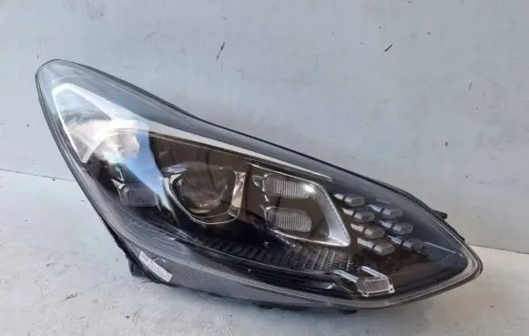KIA Sportage Headlight/headlamp 92102F1500