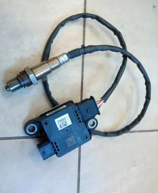 Audi A4 S4 B9 8W Lambda probe sensor 05L906261E NE64704