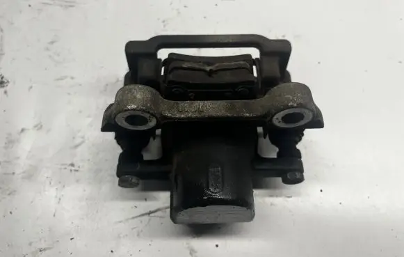 Dodge Charger Rear brake caliper 0001