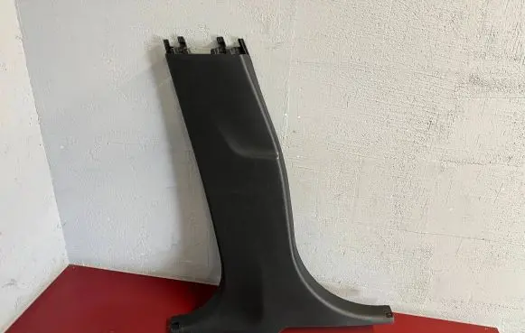 BMW X1 F48 F49 (B) pillar trim (bottom) 7332817 51437332817