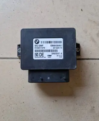 BMW 5 F10 F11 Hand brake control module 6850846 32620247A