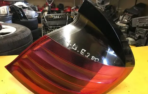 Mercedes-Benz C W203 Rear/tail lights