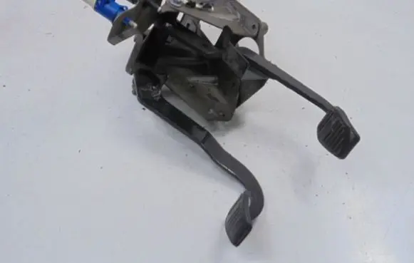 Ford Transit - Tourneo Connect Pedal assembly 