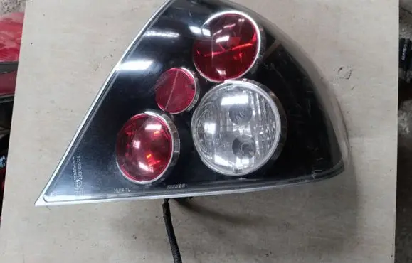 Ford Mondeo MK II Rear/tail lights