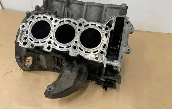Mercedes-Benz E C207 W207 Engine block 6428364098238 P6420706 10115000361